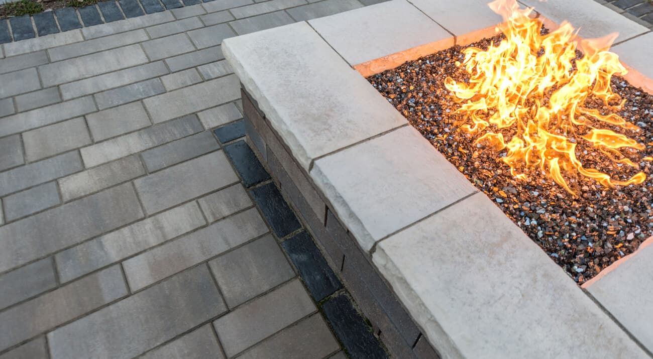 Lineo Dimensional Stone firepit with Town Hall patio
